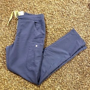 Figs Yolanda 2.0 Skinny scrub pant. Sz Sm Tall. Color: Space Navy